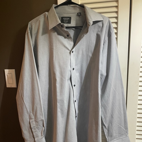 Grey Nordstrom’s Tech Smart Long-sleeve Polo - Picture 1 of 3